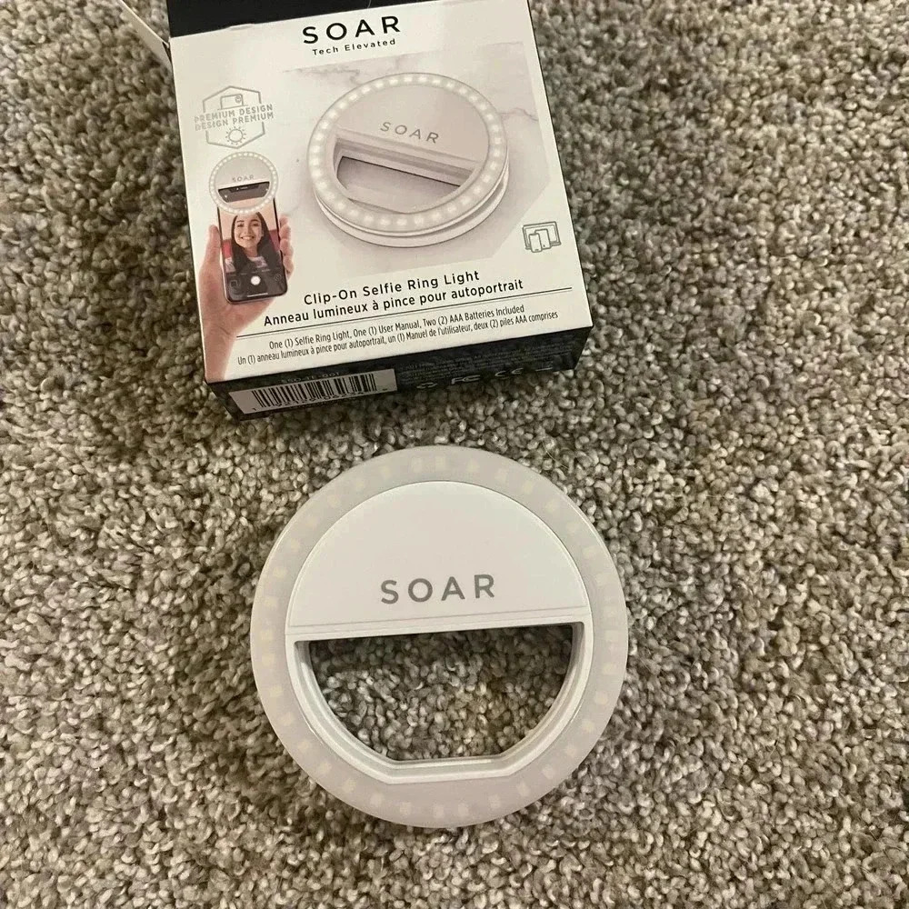 Soar Tech Elevated Clip-On Selfie Ring Light White NWT